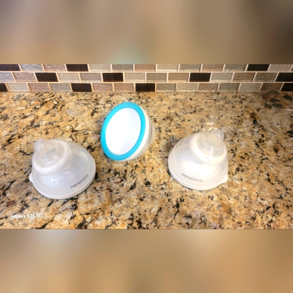 Nanobébé Anti Colic Baby Bottle Set with Teal Accents 5oz